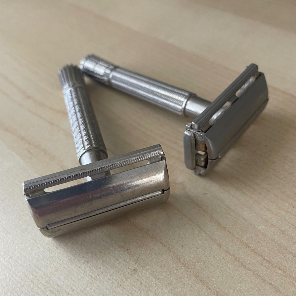 2 Vintage 50s Gillette Patent Double Edge Safety Razor Twist Shaver Made in USA